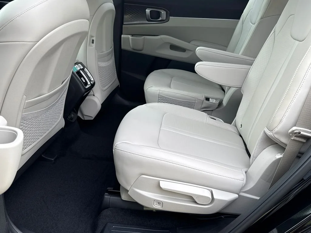 2025 Kia Sorento EX Hybrid - Photo 21