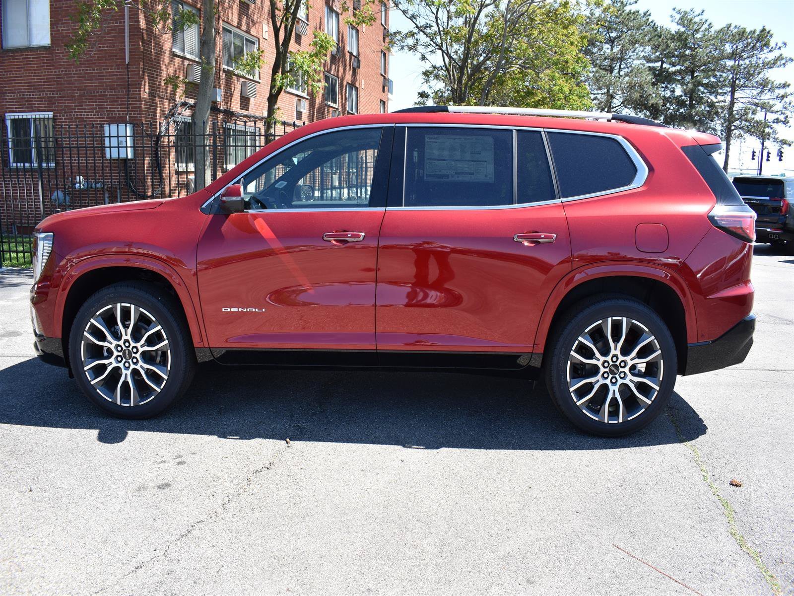 2026 GMC Acadia Denali Ultimate - Photo 14