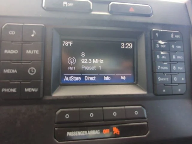 Used 2016 Green Ford XL image 17