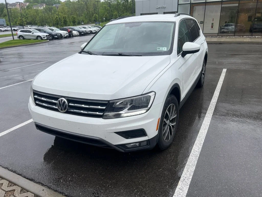 Used 2018 Volkswagen Tiguan SE with VIN 3VV2B7AXXJM020361 for sale in Canonsburg, PA