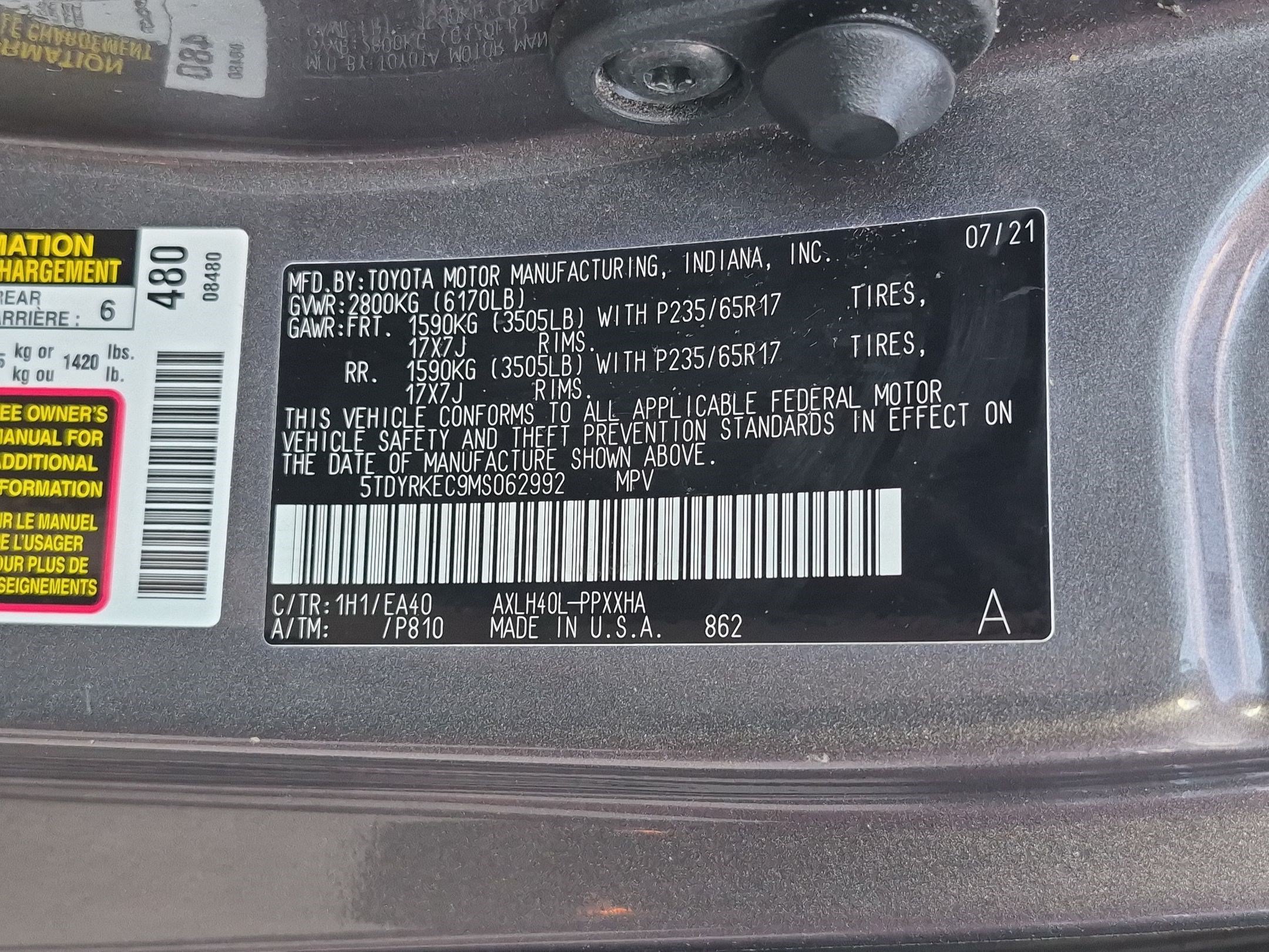 Used 2021 Predawn Gray Mica Toyota XLE image 30
