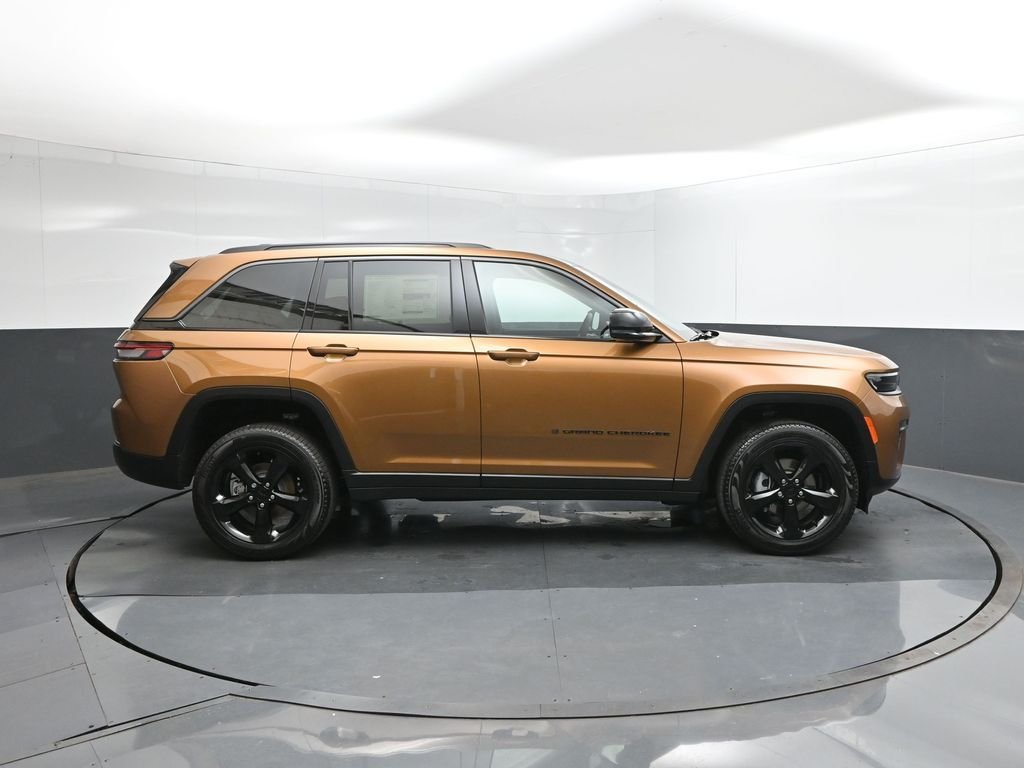 New 2026 Copper Shino Metallic Clear-Coat Exterior Paint Jeep Limited image 15