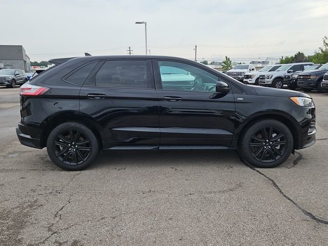 Certified Used 2024 Agate Black Metallic Ford ST Line image 6