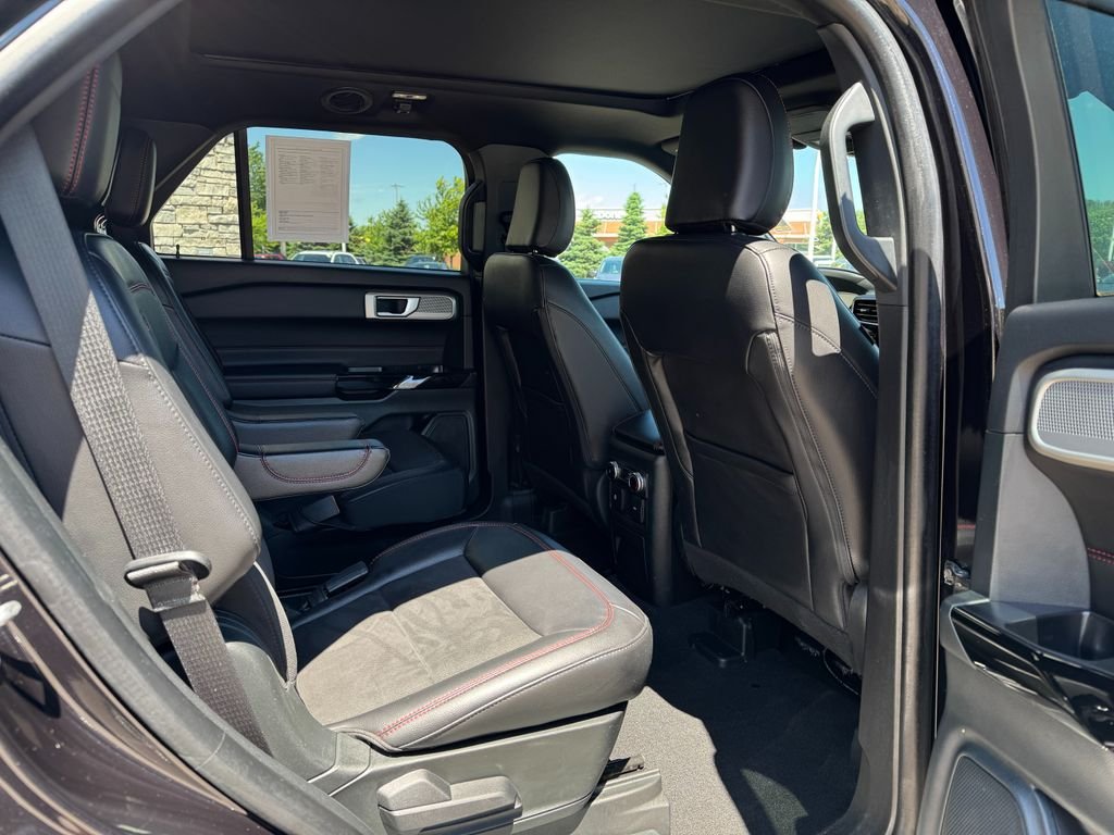 2023 Ford Explorer ST Line - Photo 12