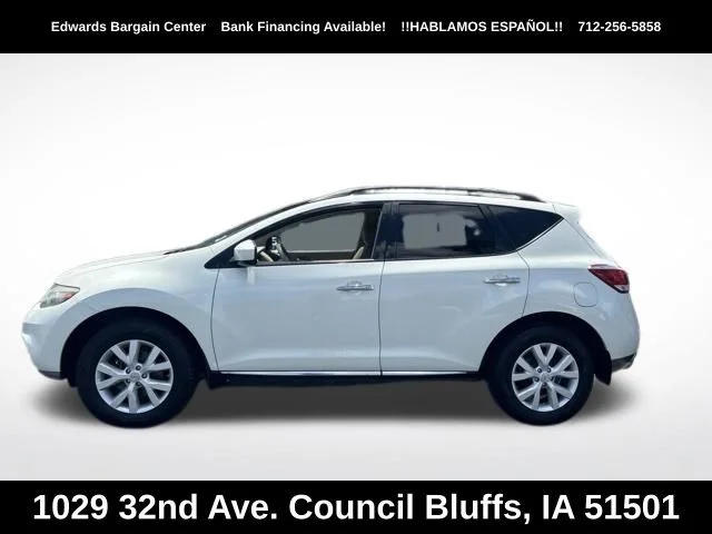 Used 2011 White Nissan SL image 4