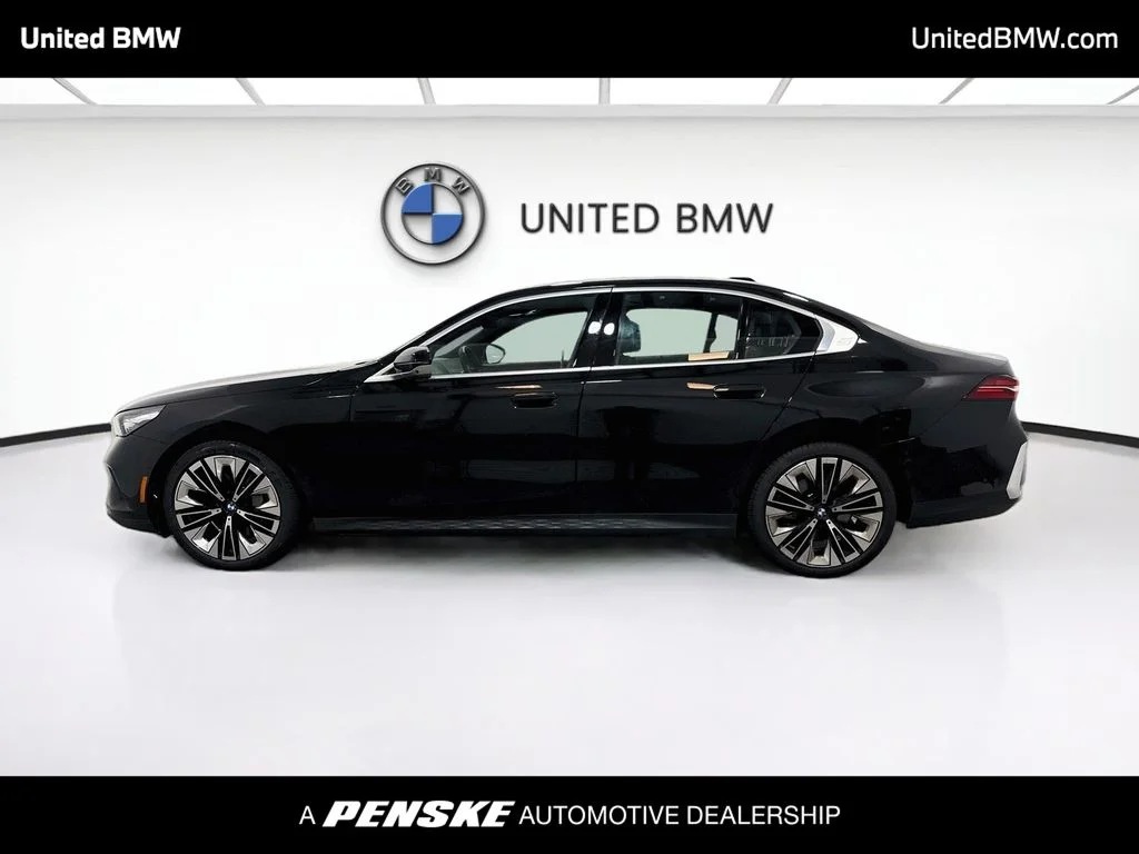 Certified Used 2026 Black Sapphire Metallic BMW 540i xDrive image 8