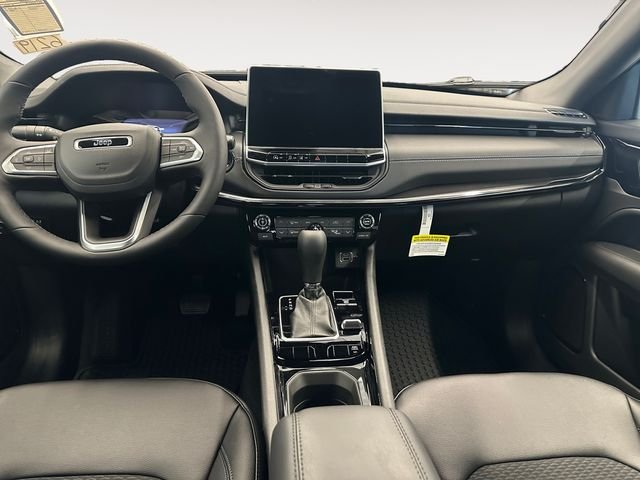 New 2026 Fathom Blue Pearl Coat Jeep Latitude image 10