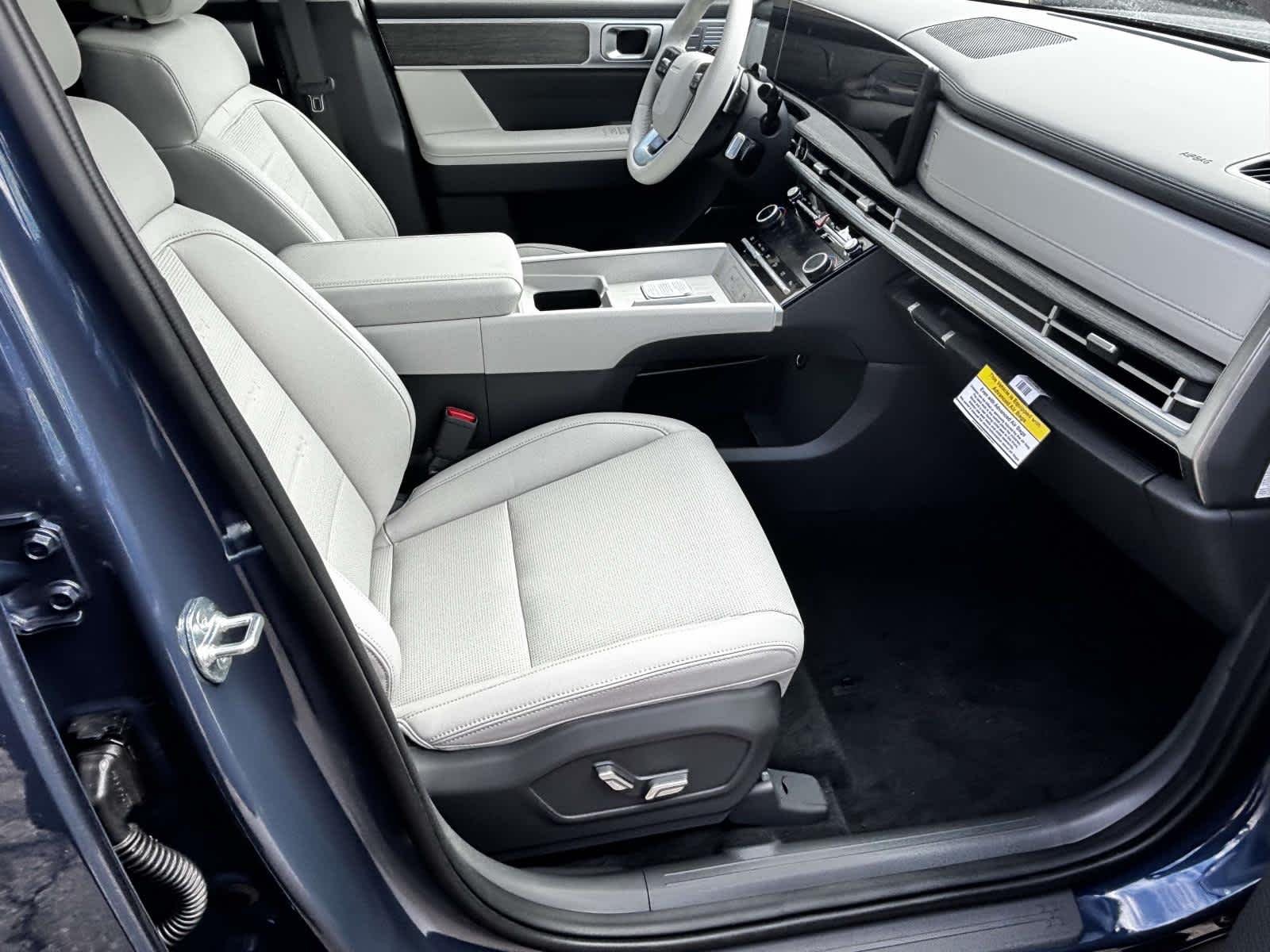 New 2026 Atlantis Blue Hyundai Limited 6P image 21