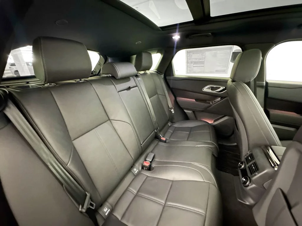 New 2026 Black Land Rover Belgravia Edition image 27