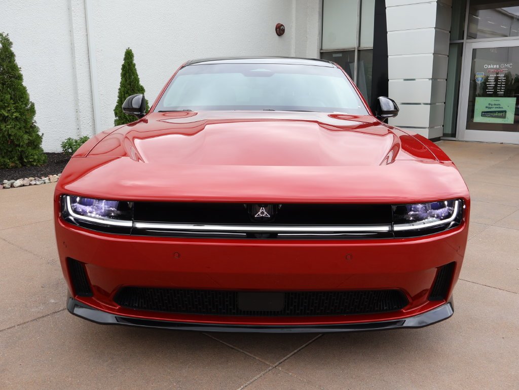 Used 2024 Dodge Charger Daytona R/T with VIN 2C3CDBCKXRR206525 for sale in Kansas City
