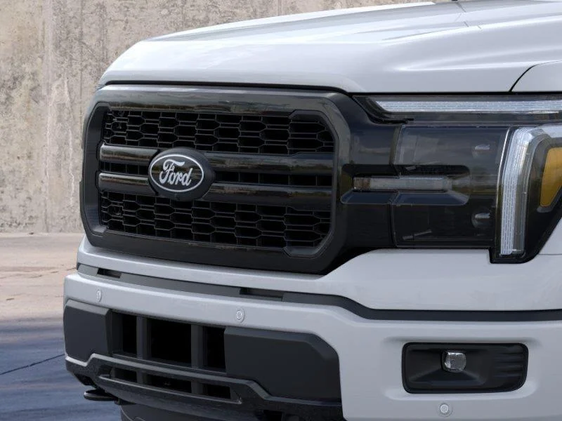 New 2026 Oxford White Ford Lariat image 12