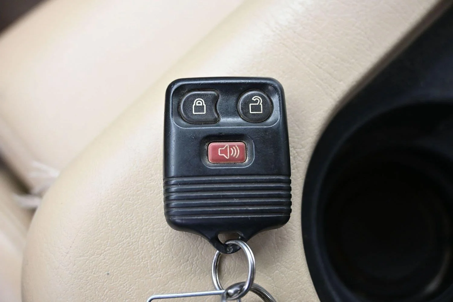 Used 2008 White Ford XL image 20