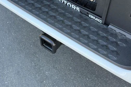New 2026 Summit White GMC Elevation image 8