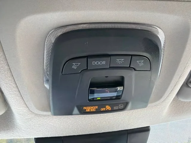 Used 2026 Off-white Toyota LE image 43