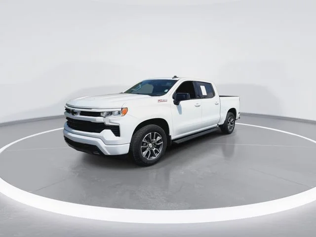 Used 2023 White Chevrolet RST image 4