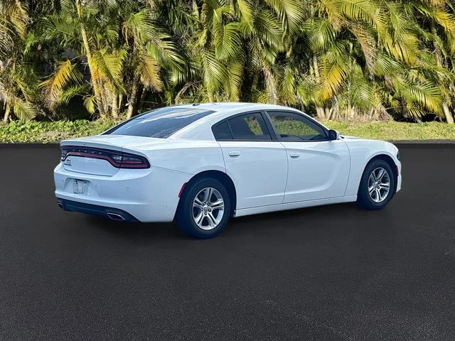 Used 2019 White Dodge SXT image 2