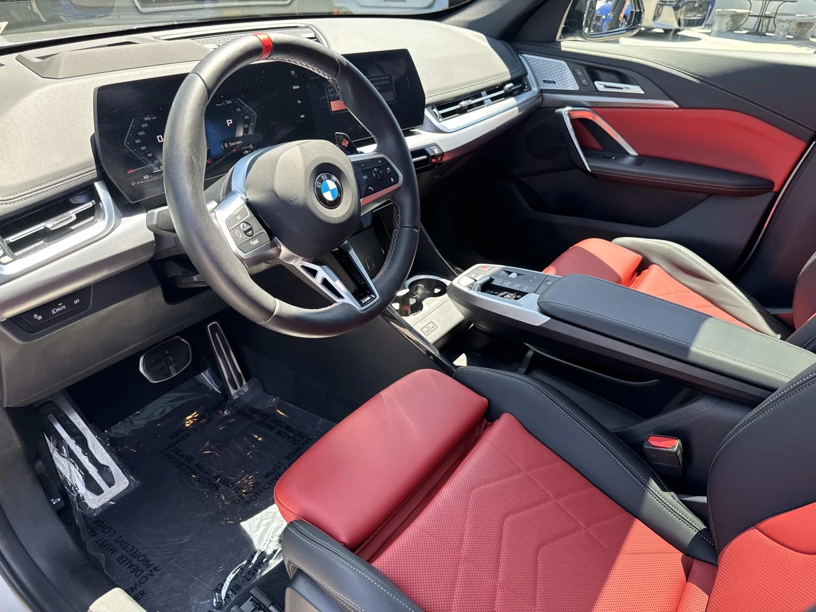 Used 2025 Space Silver Metallic BMW M35i Sports Activity Vehicle image 14