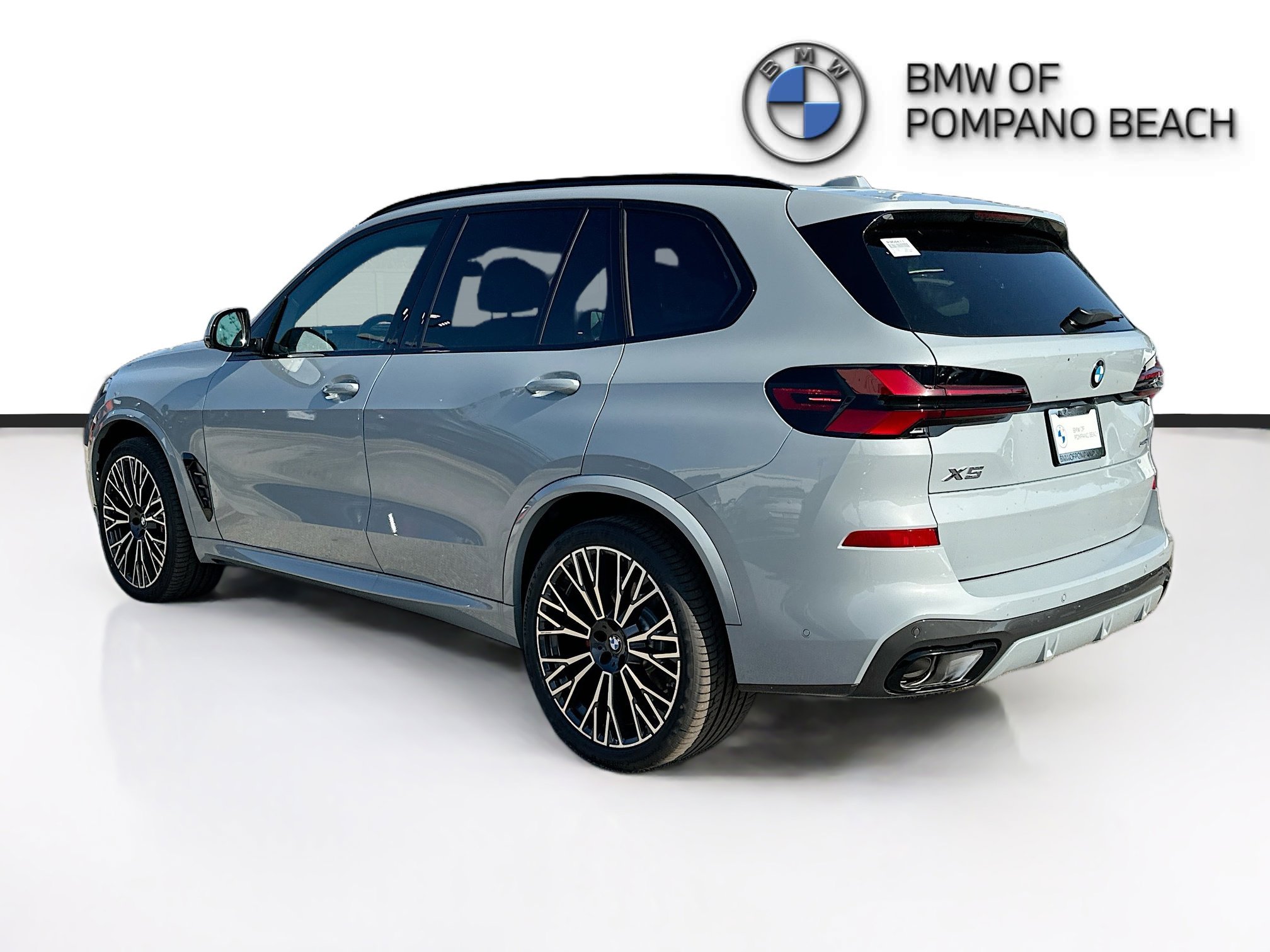 New 2026 Brooklyn Grey Metallic BMW sDrive40i image 4