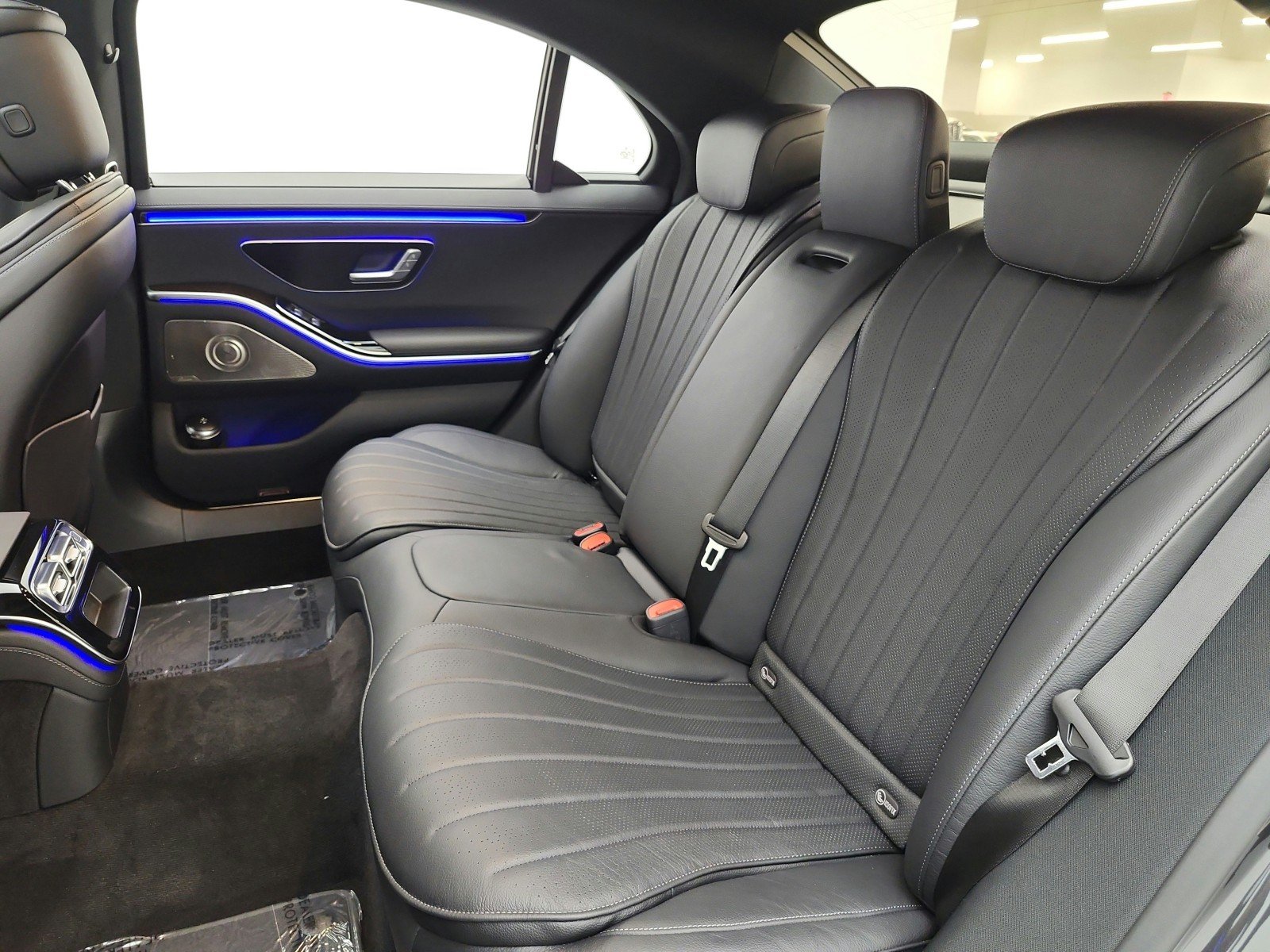 Certified Used 2023 Graphite Grey Mercedes-Benz S 500 4MATIC® Sedan image 13