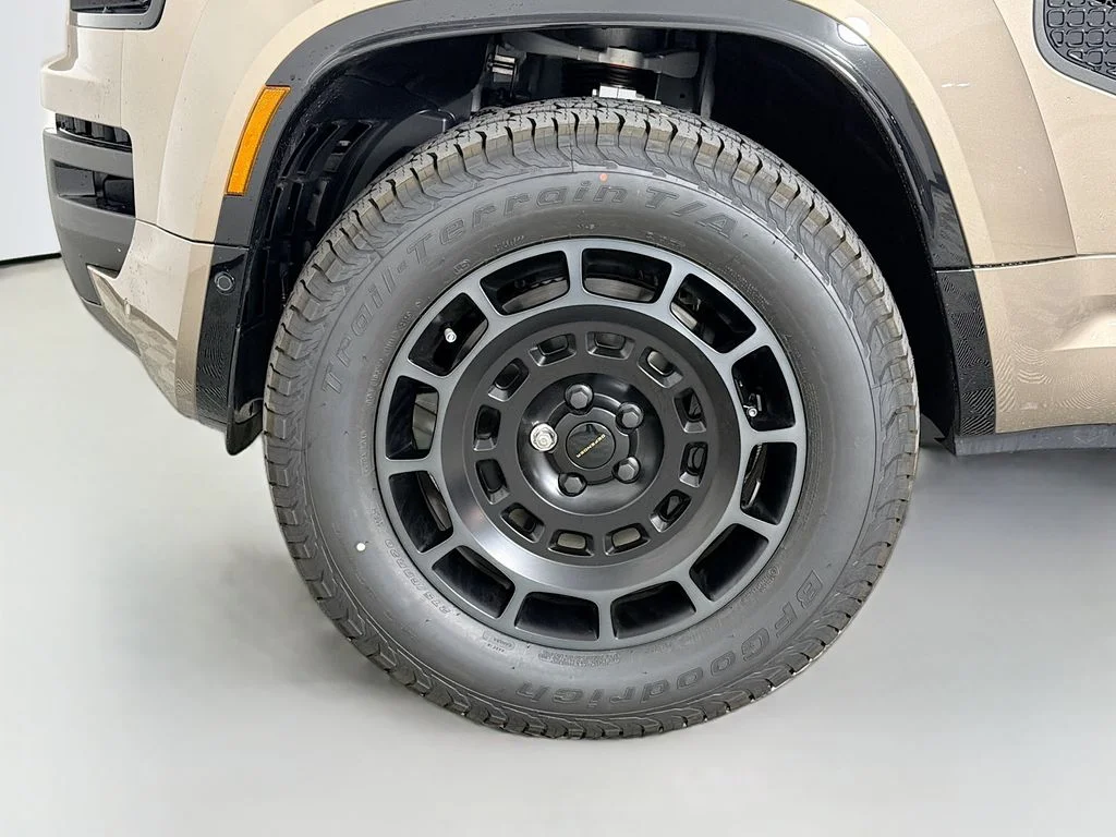 New 2026 Petra Copper Land Rover  OCTA image 33