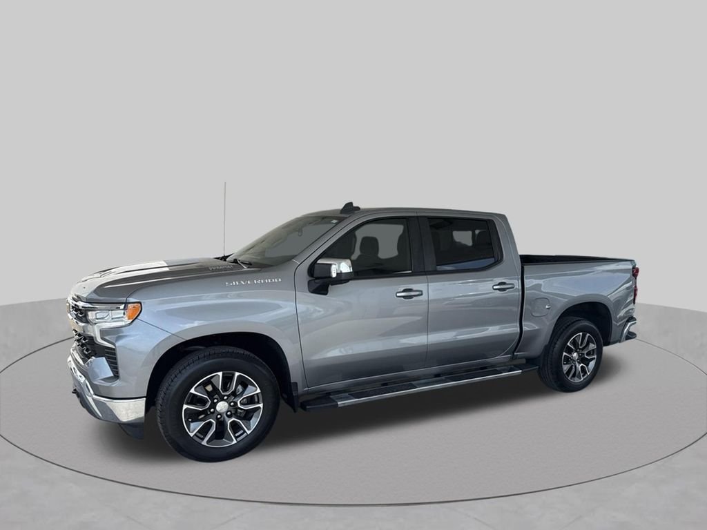 Used 2023 Gray Chevrolet LT image 3