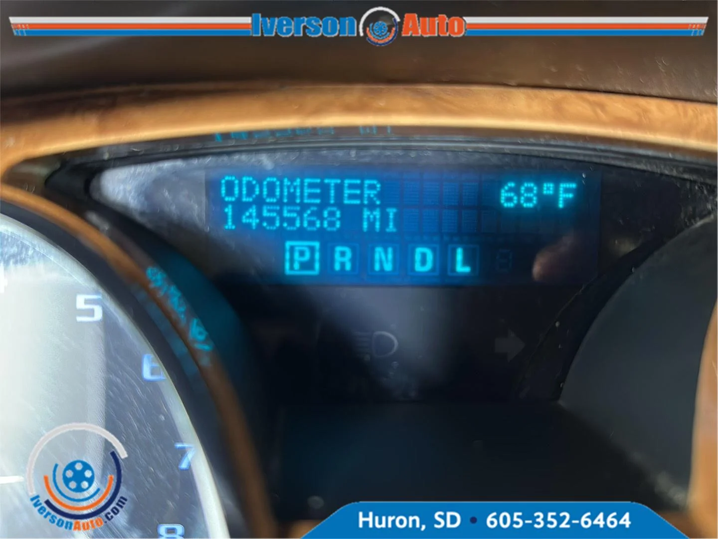 Used 2011 White Diamond Tricoat Buick CXL-2 image 17