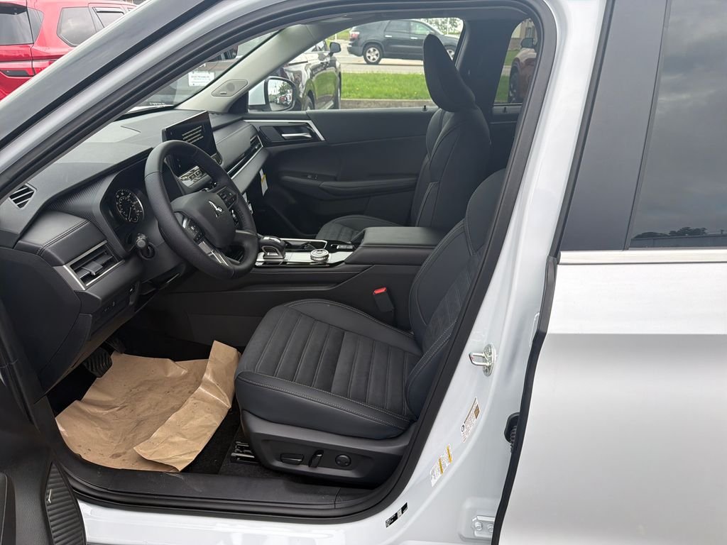 New 2026 White Mitsubishi SE 1.5T 2WD image 12