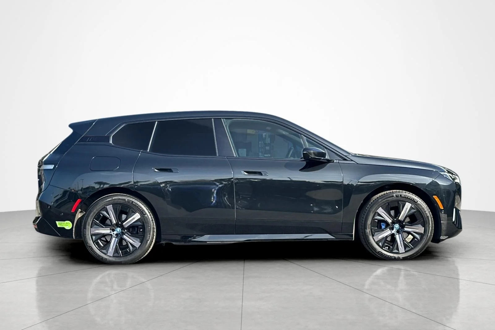 Certified Used 2024 Black Sapphire Metallic BMW xDrive50 image 6