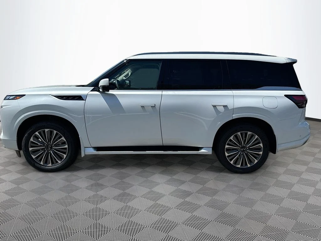 New 2026 RADIANT WHITE INFINITI Luxe 4WD image 8