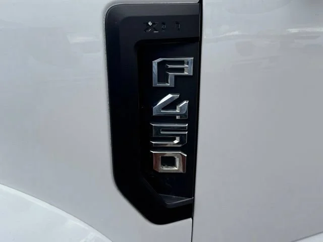Used 2021 White Ford XL image 11