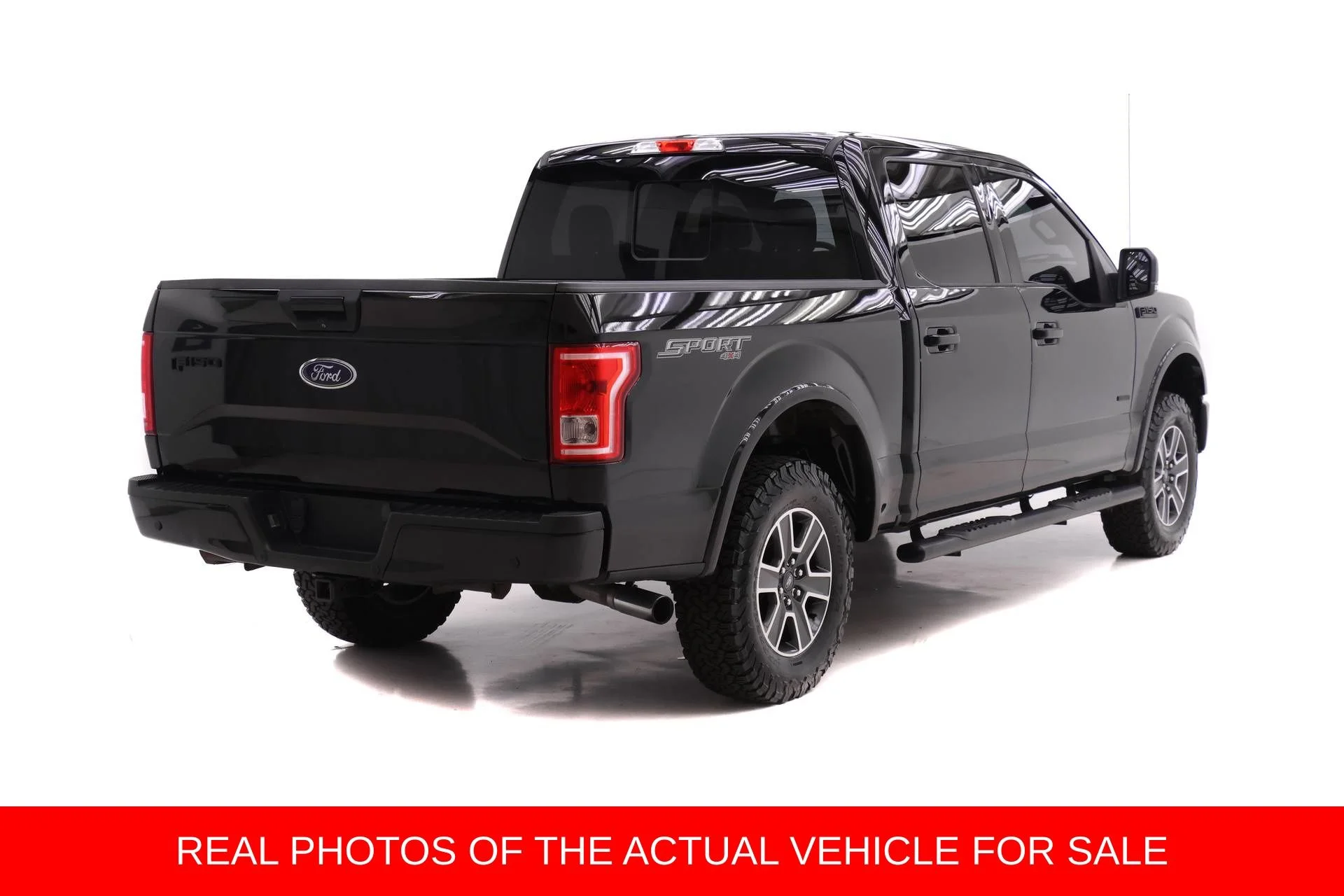 Used 2016 Black Ford XLT image 2