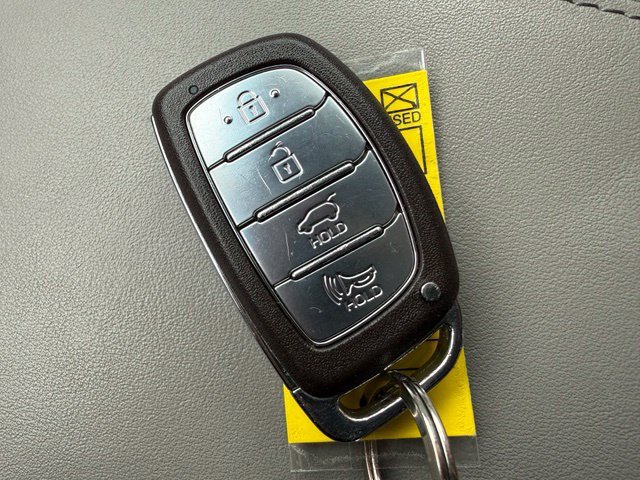Used 2019 White Pearl Hyundai Value image 16