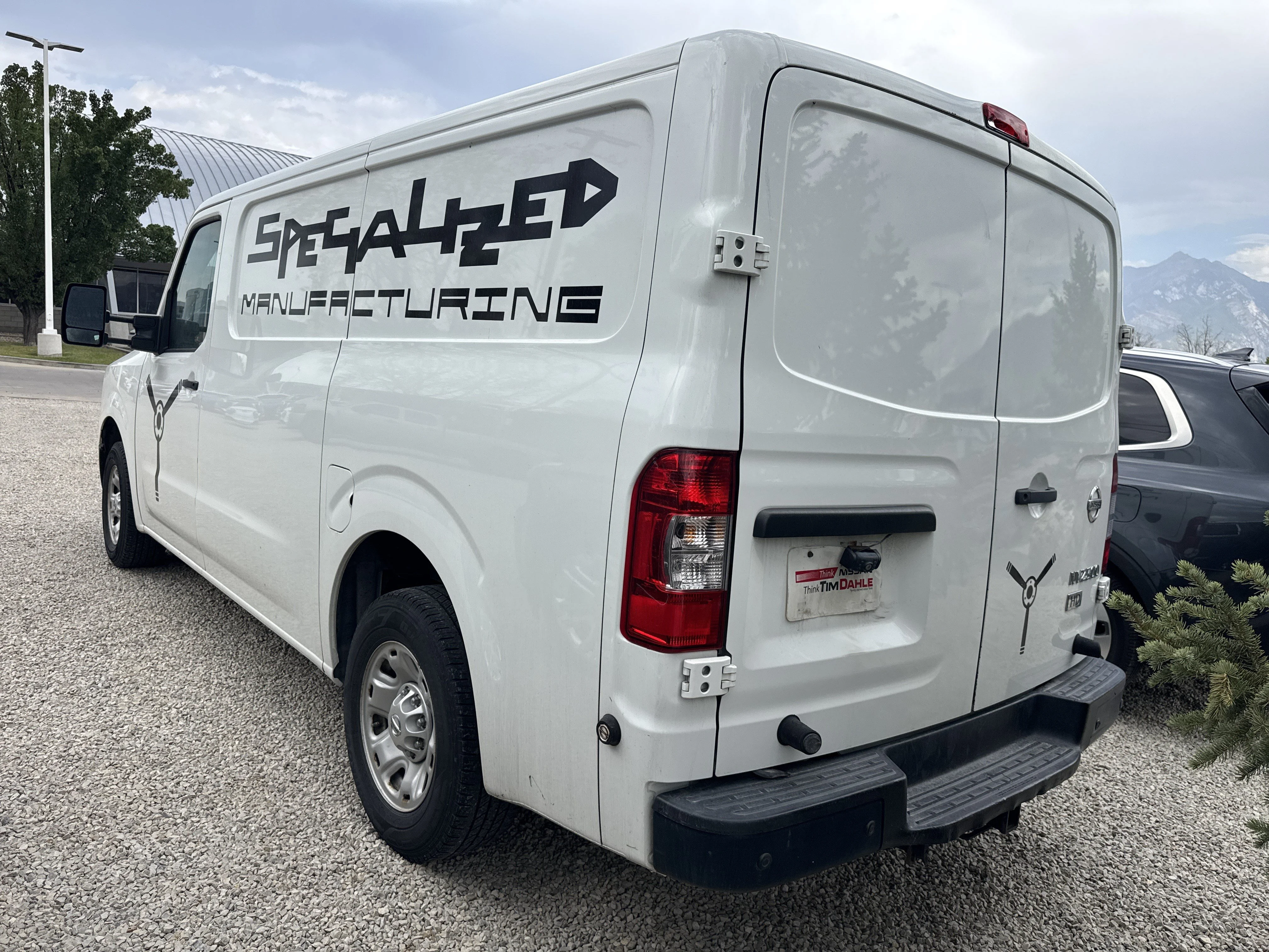 Used 2014 Glacier White Nissan SV image 7