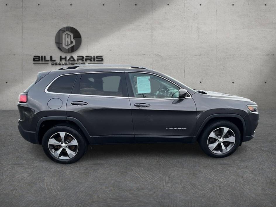 Used 2019 Gray Jeep Limited image 5