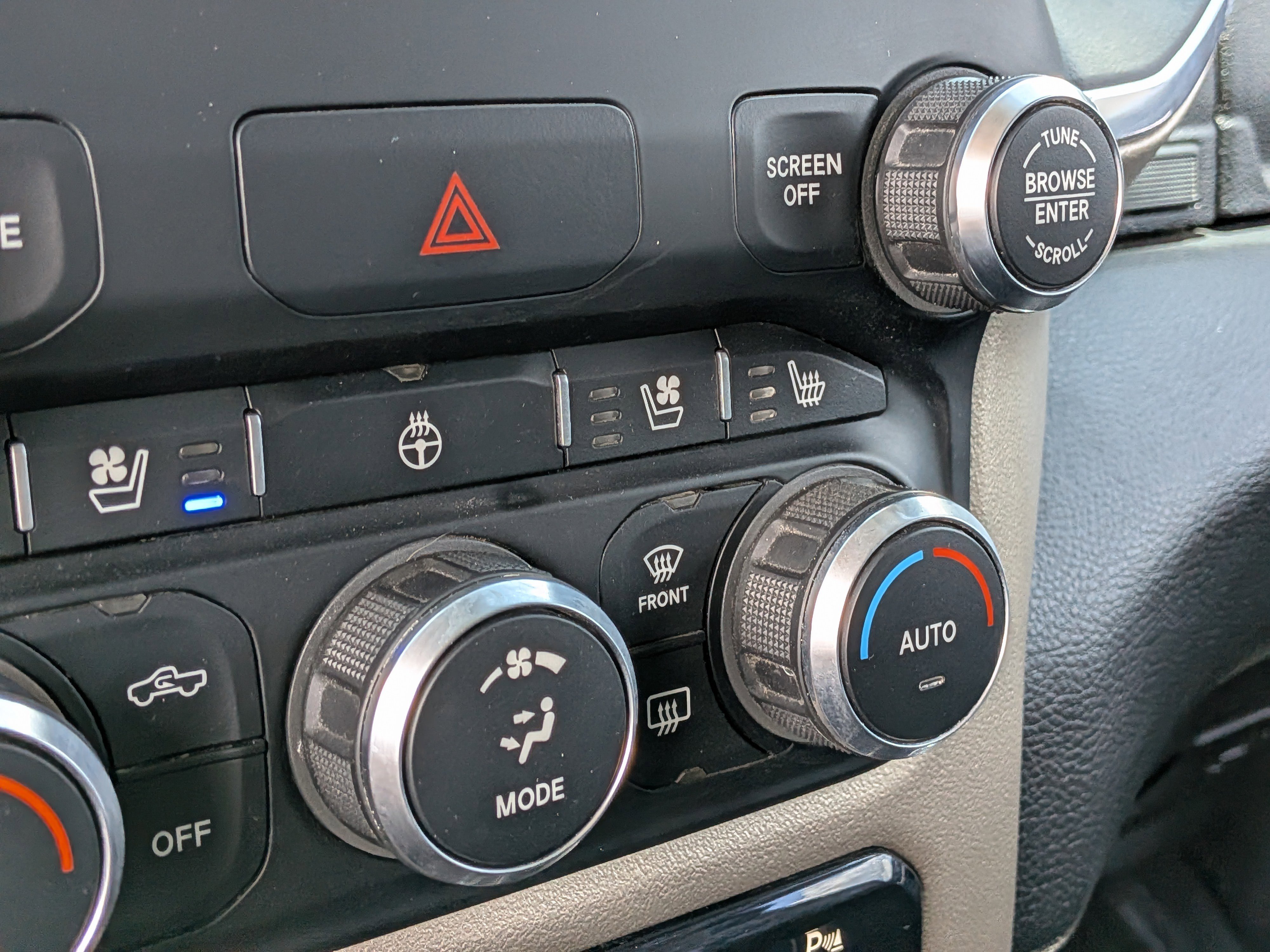 2019 RAM Ram 1500 Pickup Laramie - Photo 31