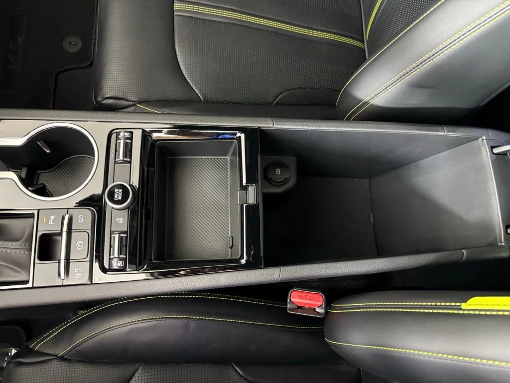 New 2026 Steel Matte Gray Kia GT image 32
