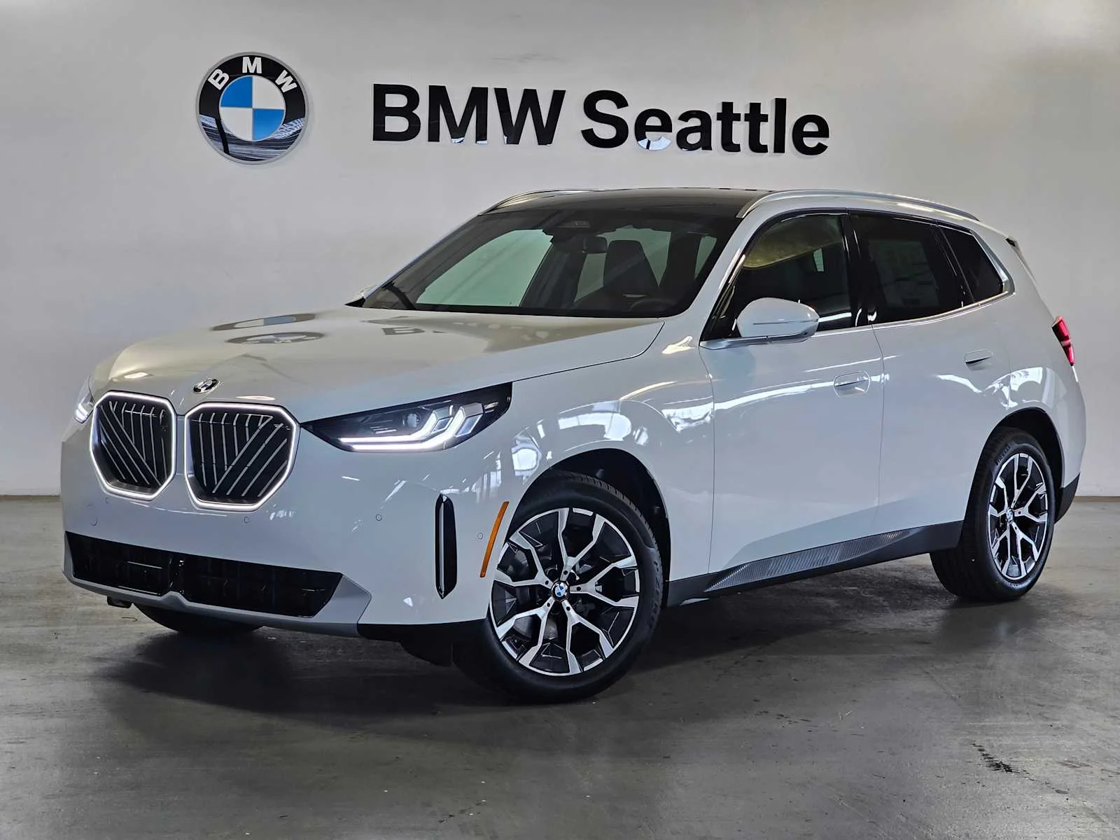 2026 BMW X3 30 XDRIVE's photo