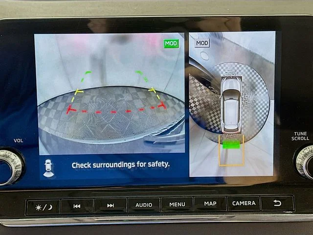 Certified Used 2024  Mitsubishi SE image 18
