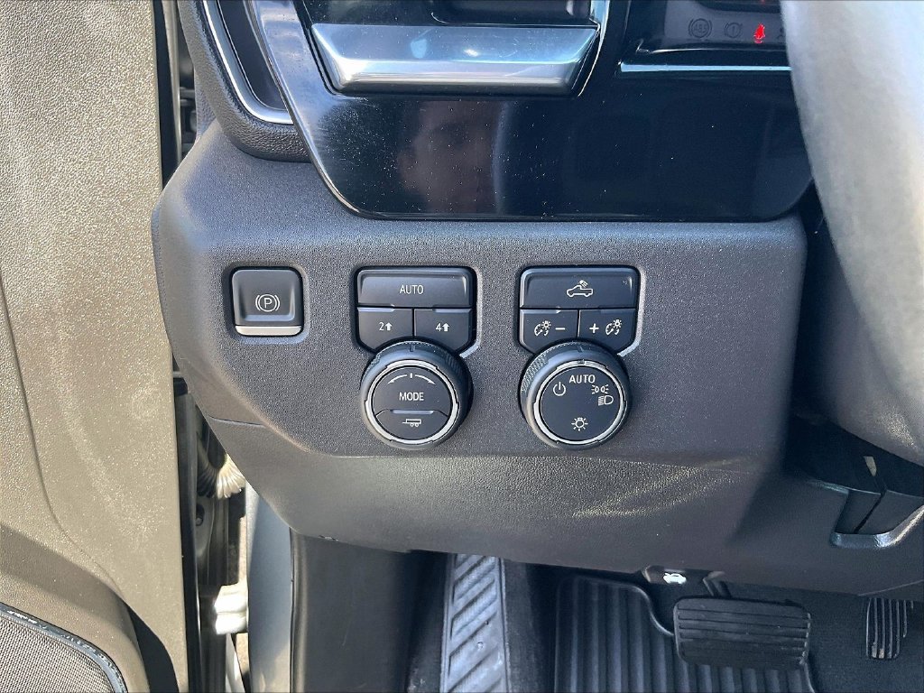 Used 2023 Sterling Gray Metallic Chevrolet LT image 25