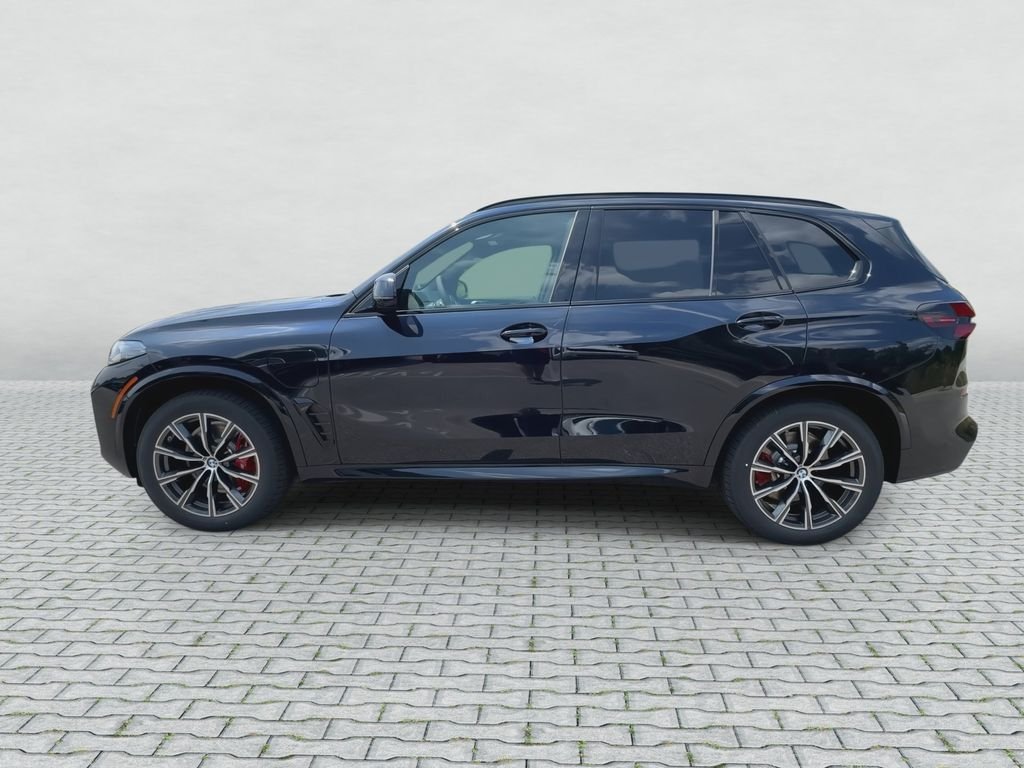New 2026 Carbon Black Metallic BMW xDrive50e image 5