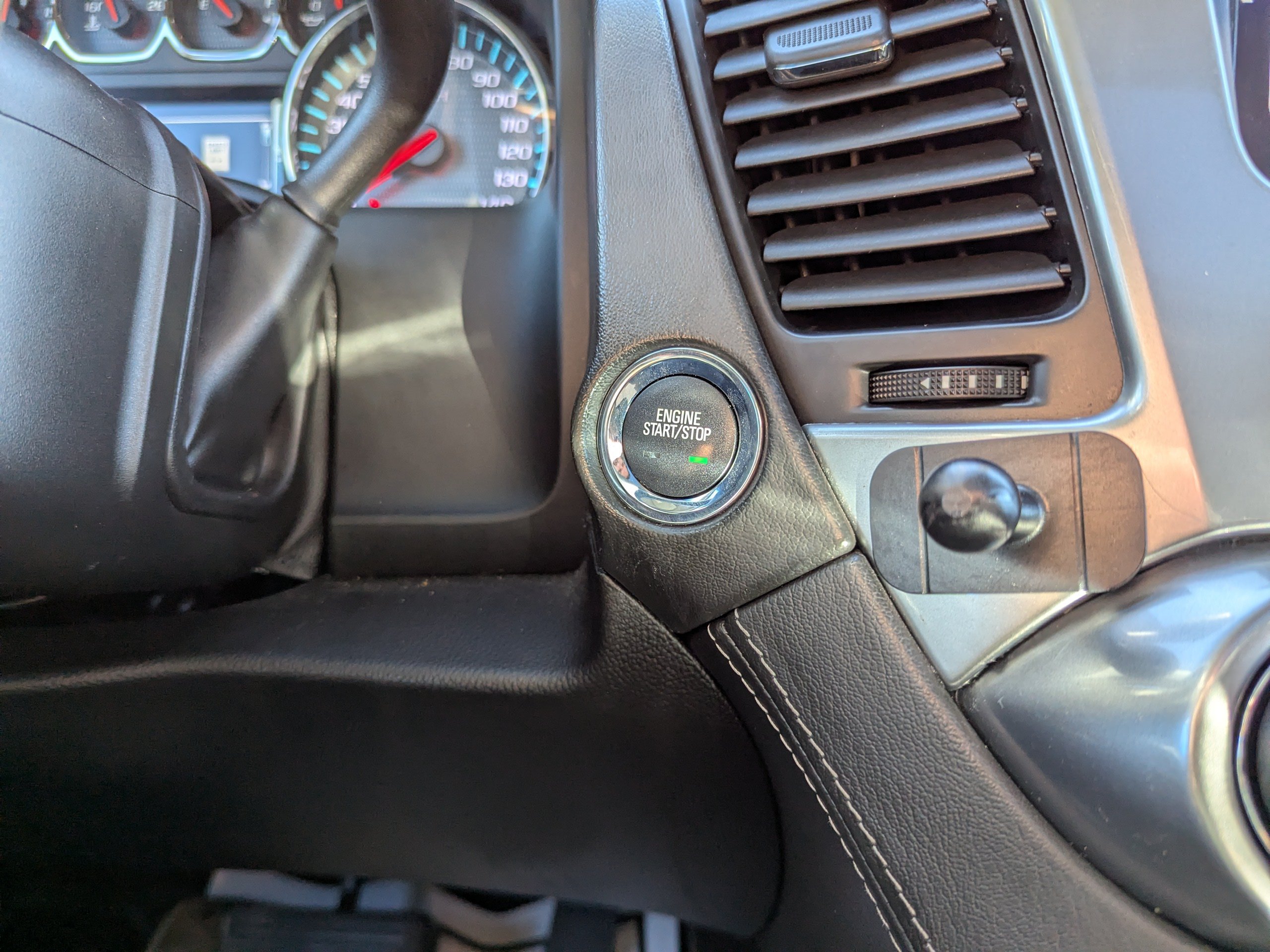 2019 Chevrolet Tahoe LT - Photo 19
