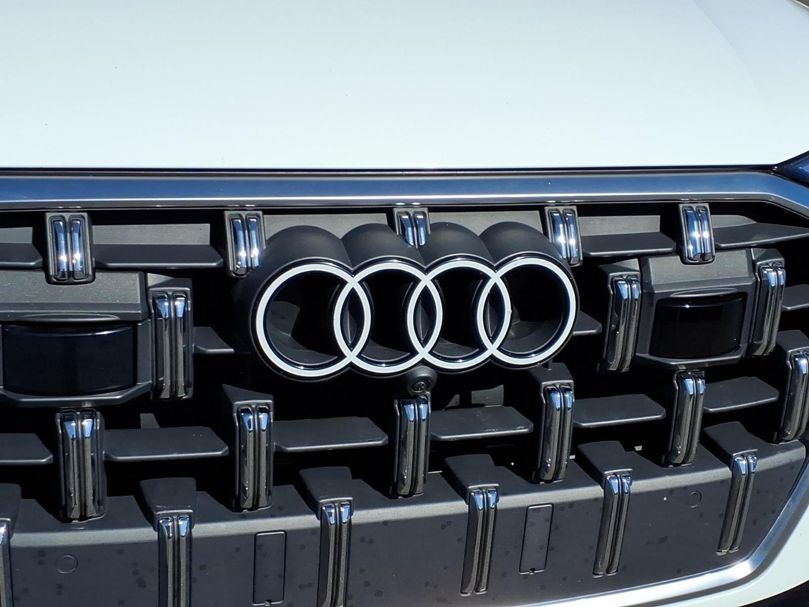 Used 2025 Carrara White AUDI  image 12