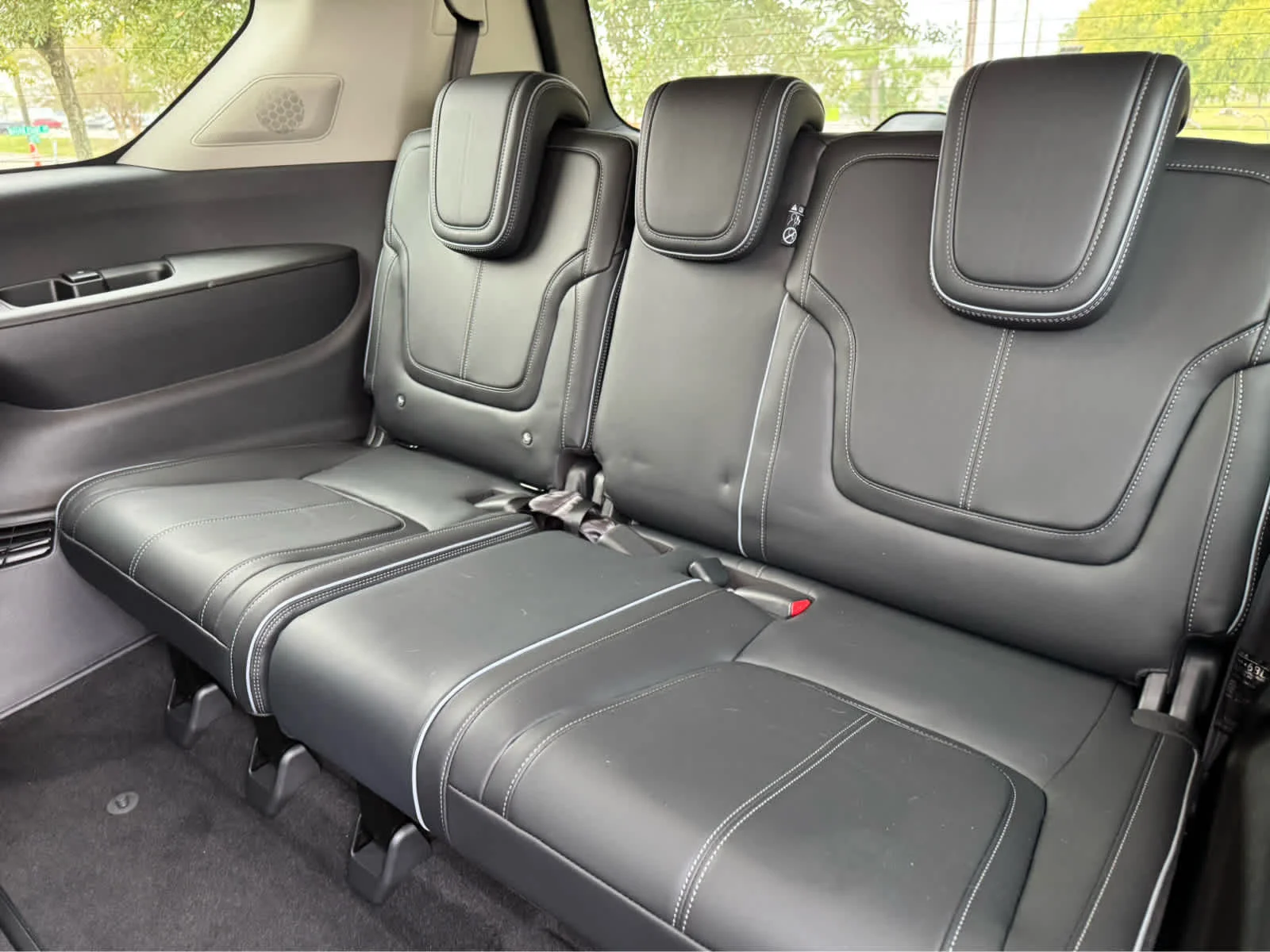 2025 INFINITI QX80 Sensory 4WD - Photo 27