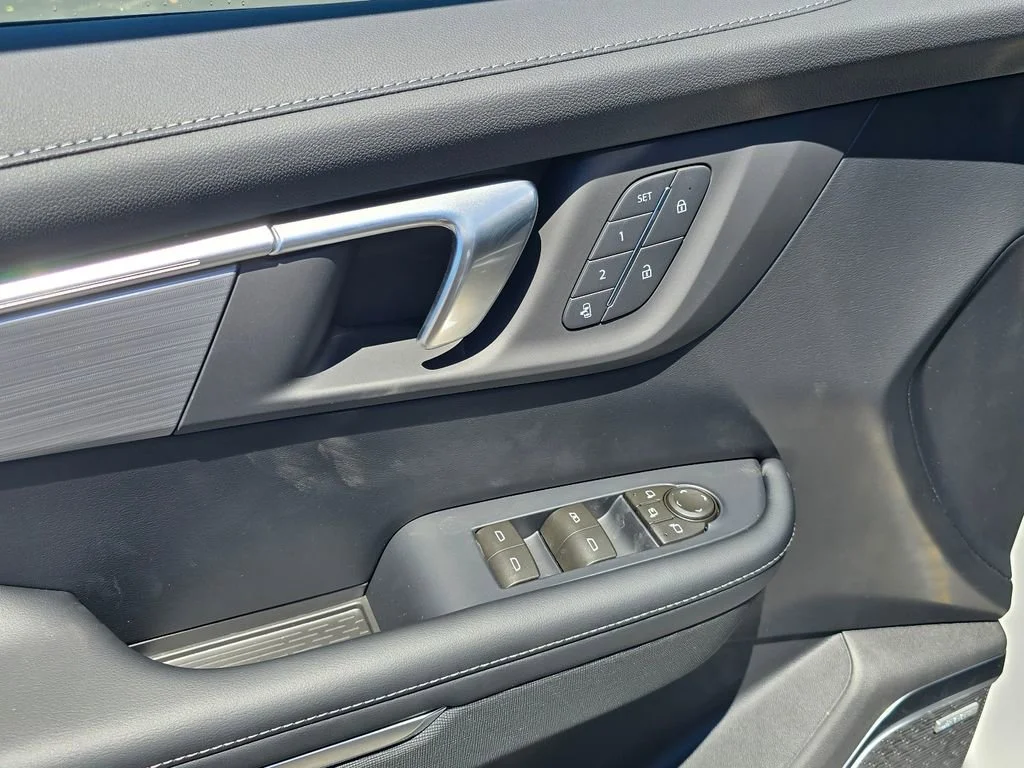 2026 Buick Enclave Preferred - Photo 22