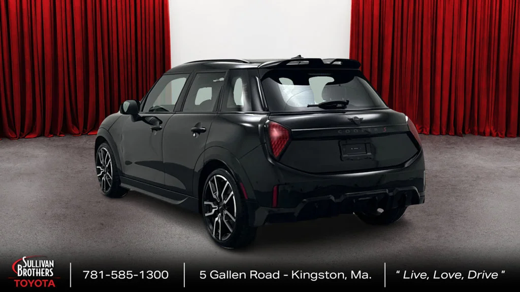 Used 2025 Black MINI Iconic image 7