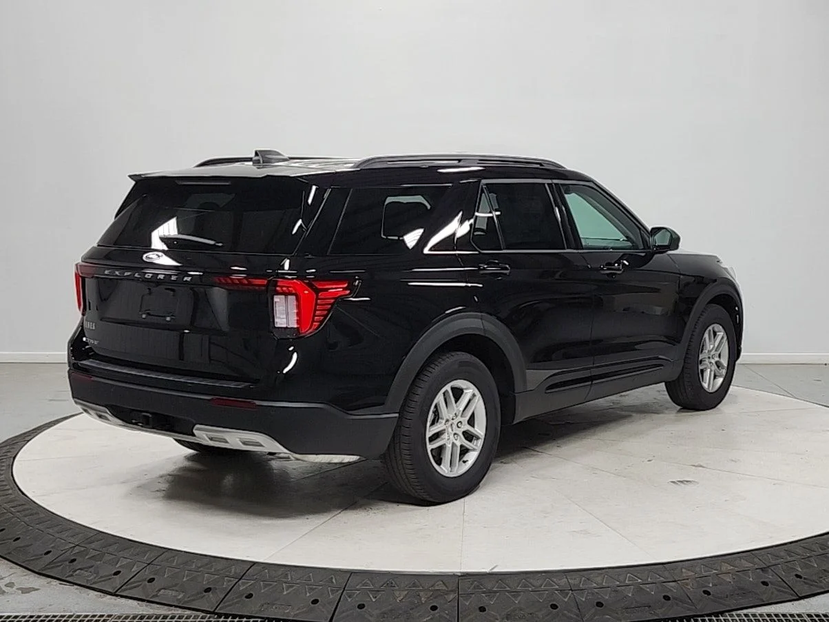 New 2026 Black Ford Active image 7