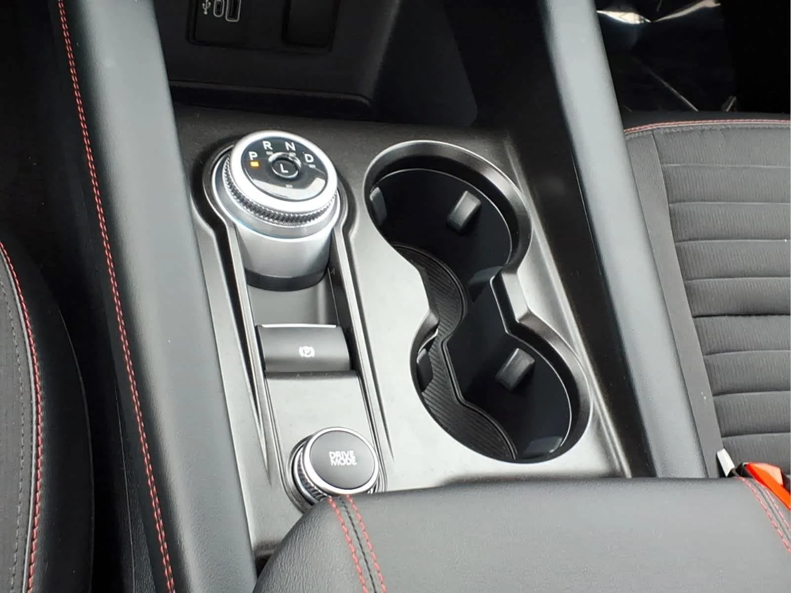 Used 2026 Carbonized Gray Metallic Ford ST-Line image 25