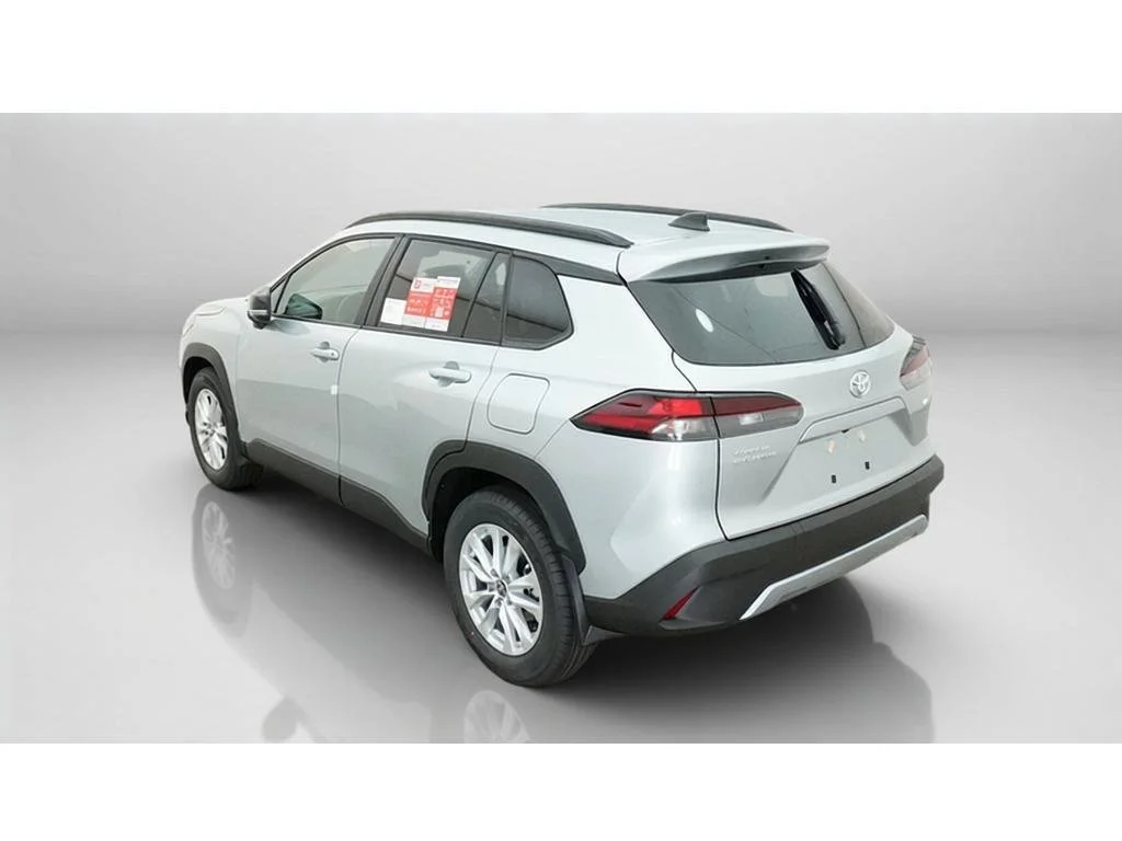 New 2026 Sonic Silver Toyota LE image 5