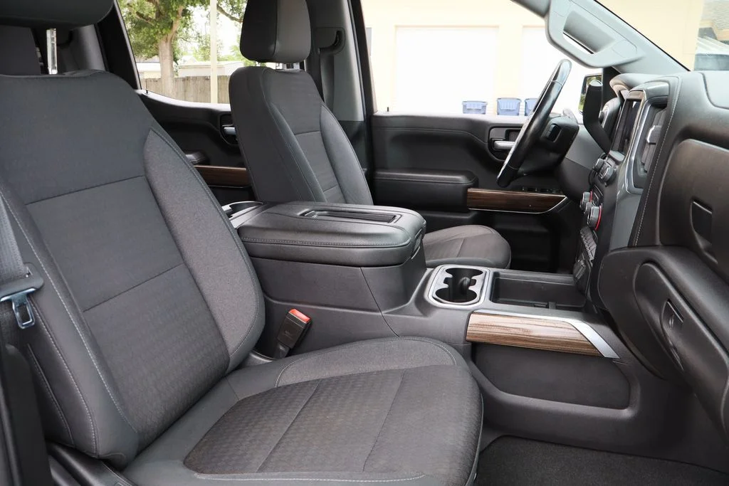 Used 2021 Black Chevrolet RST image 27