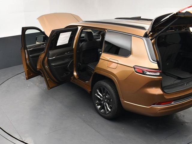 New 2026 Copper Shino Metallic Clear-Coat Exterior Paint Jeep Limited Reserve image 28
